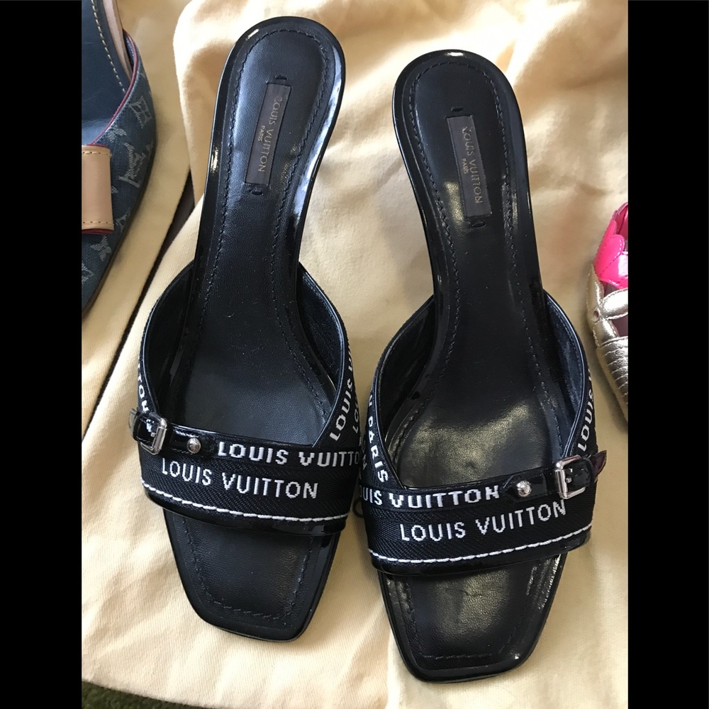 💯 Authentic Louis Vuitton slides kitten heels
